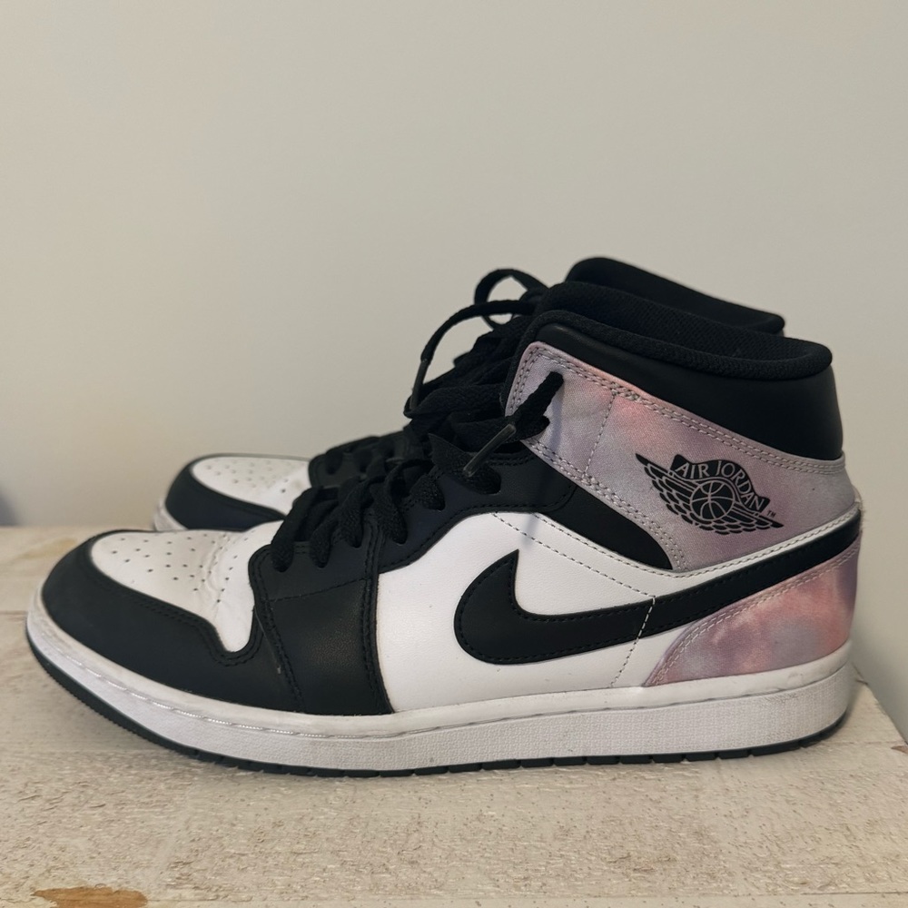 Air Jordan 1 Mid Zen Master